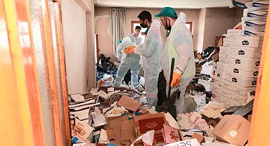 Bursa Osmangazi'de çöp ev temizlendi, mahalle rahatladı