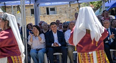 Büyükşehir'den Foça Yeniköy'de anlamlı açılış