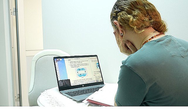 Büyükşehir Online Eğitim ile Öğrencileri Geleceğe Hazırlıyor