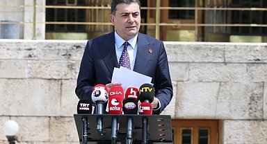 CHP'de yeni kriz! Zeynel Emre, PM'nin düştüğünü savundu