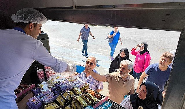 İBB'den LGS ve YKS Günlerinde Öğrenci ve Ailelerine Kumanya Desteği