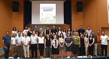 İzmir'de 'Karabağlar Akademi'nin ikinci yaz programı başladı