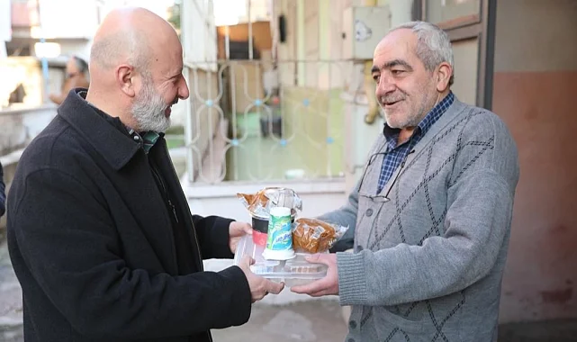 Kayseri Kocasinan'dan evlere sıcak yemek servisi