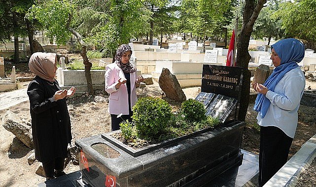 Keçiören Belediyesi'nden Abdurrahim Karakoç'un Anısına Vefa