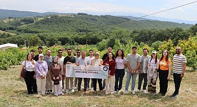 KOÜ öğrencileri İpekböceği Kozaevi'nde üretim sürecini yerinde inceledi