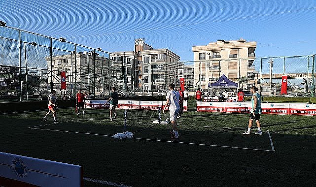 Menderes'te Ayaklar Şampiyonluk İçin Çalıştı