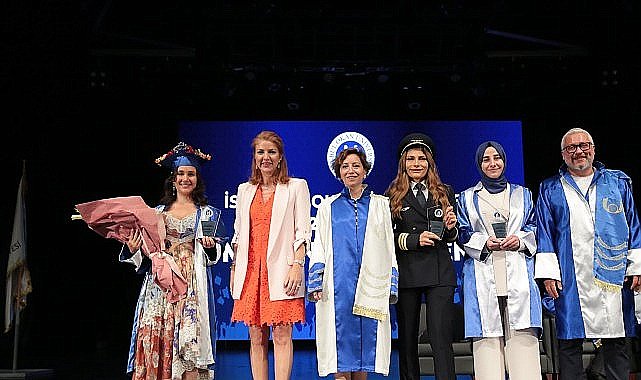 Okan'da mezuniyet sevinci