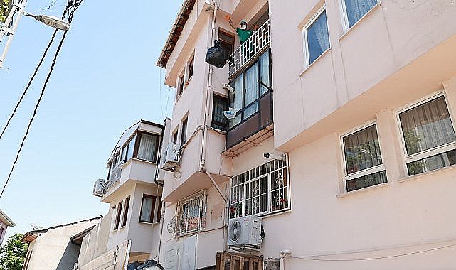 Osmangazi'de Çöp Ev Sorununa Anında Müdahale