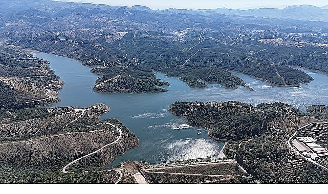 Seferihisar Belediyesi Tarımsal Hizmetler Müdürlüğü tarafından yürütülen baraj suyu sulama sezonu başladı