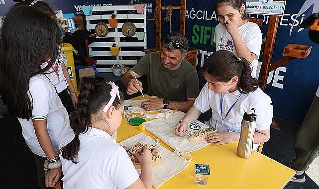 Sıfır Atık Festivali'nde Bağcılar Belediyesi standına yoğun ilgi