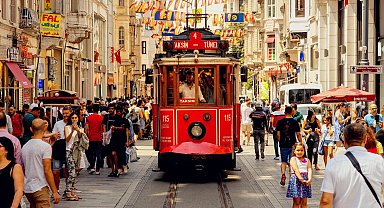 Türkiye'ye göç edenlerin sayısı 393 bin 829'a yükseldi