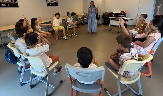Efes Selçuk'ta güvenli çocuklar, sağlıklı kadınlar için atölyeler sürüyor