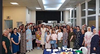 Karabağlar Belediyesi Tekstil Akademi'de mezuniyet gururu
