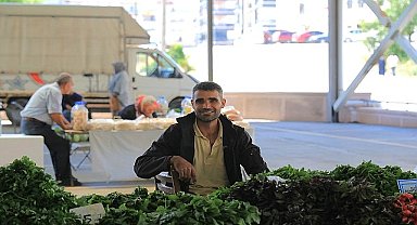 Keçiören'de Üretici ve Tüketicinin Yüzünü Güldüren Pazarlar Büyük İlgi Görüyor