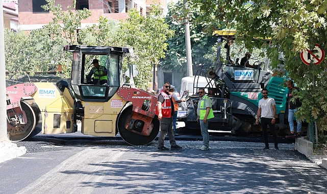 Kocaeli Gebze'de asfalt çalışmaları sürüyor