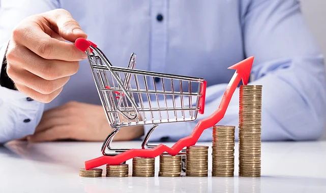 Ticaret satış hacmi yıllık geriledi... Perakende satışlarda artışa devam