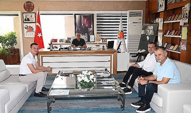 Belediye personelinden Başkan Topaloğlu'na veda ziyareti