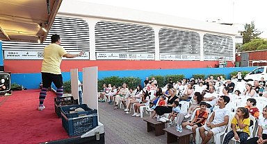 Çiğli'de Mahalle Tiyatro Günleri Başladı
