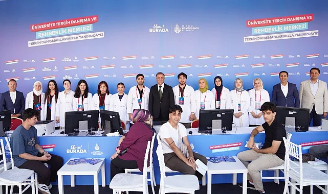 İBB, üniversite tercihlerinde gençlerin yanında