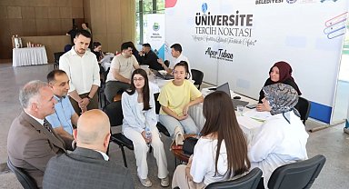 İnegöl Belediyesi tercih sürecinde de öğrencilerin yanında