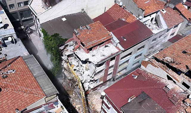 İstanbul Zeytinburnu sokakları 'yarısı bizden' ile dönüşüyor