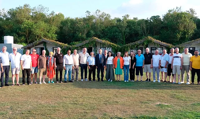İzmitli mahalle muhtarları Sarısu Gençlik Kampı'nda ağırlandı