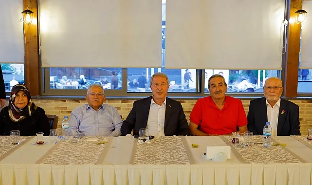 Kayseri protokolü şehit aileleriye buluştu