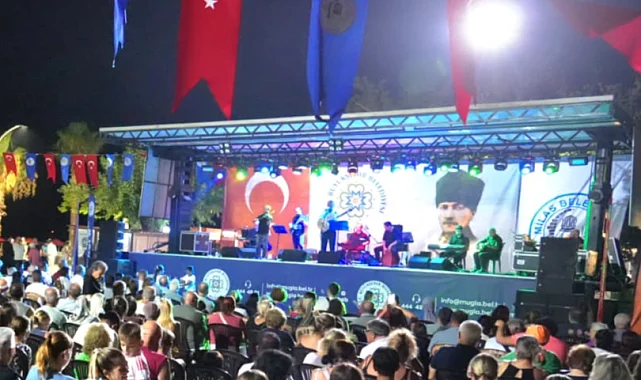 Mylasa Band Ören'de coşkulu konser verdi