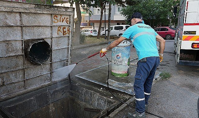 Temiz bir Maltepe için ekipler bu kez Altayçeşme'de sahada