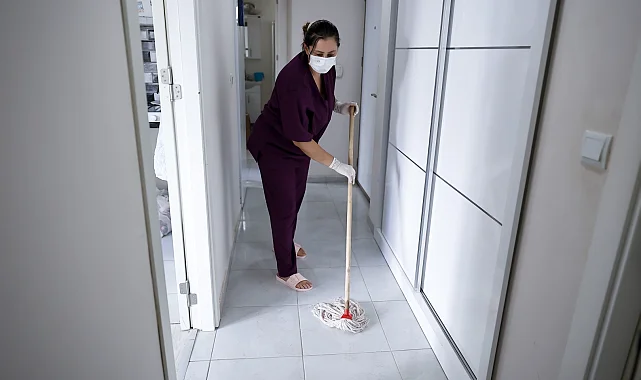 Antalya'da evde sağlık hizmeti bin 524 vatandaşa ulaştı