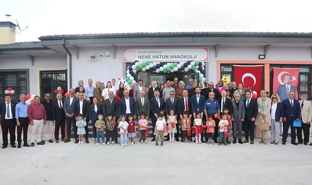 Çayırova'da yeni eğitim-öğretim döneminin ilk ders zili çaldı