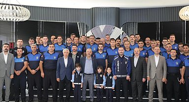 Gebze'de Başkan Büyükgöz Zabıta personeliyle buluştu
