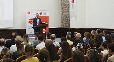 İletişim'den İzmir'de kamu personeline yönelik eğitim