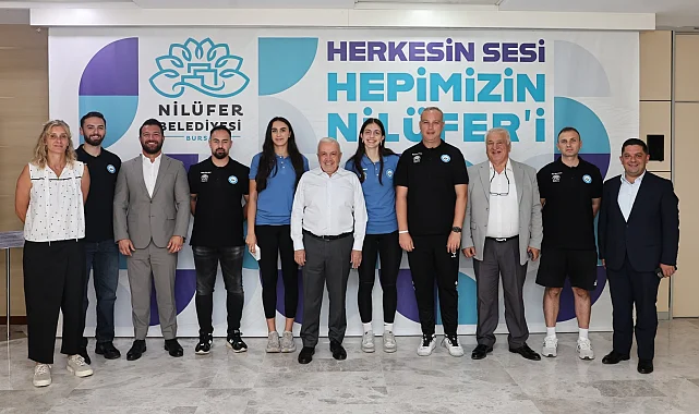 Nilüfer Belediyesporlu milli sporculara Başkan Özdemir'den tebrik